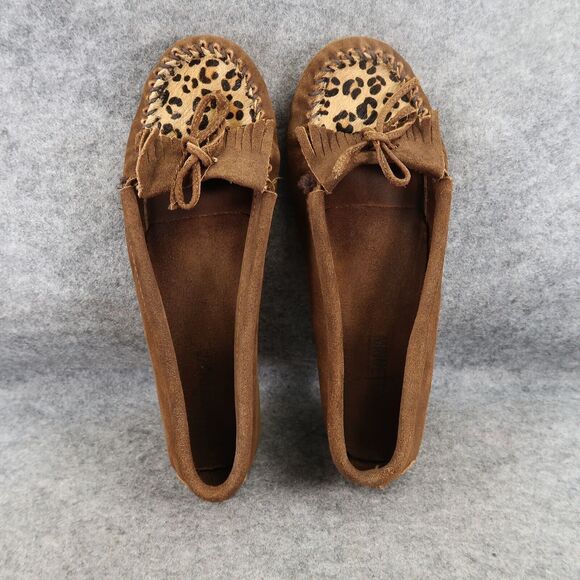 Minnetonka Shoes Womens 10 Moccasin Loafer Slip On Tassel Fringe Leather Leopard - Picture 6 of 14